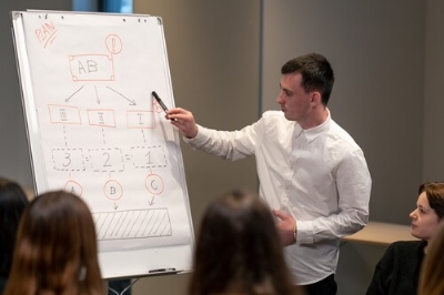 Imagem de Sindiex e Senac firmam parceria para oferta do curso “Aperfeiçoamento em Comércio Exterior